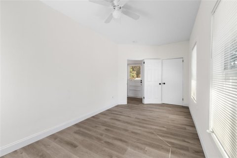 Propiedad comercial en venta en Gainesville, Florida, 146.41 m2 № 1626530 - foto 22