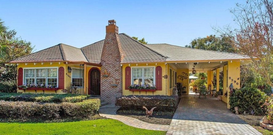 House in Mount Dora, Florida 2 bedrooms, 111.48 sq.m. № 2234430