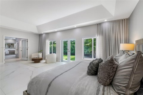 Casa en venta en Pinecrest, Florida, 7 dormitorios, 586.96 m2 № 1970317 - foto 7