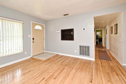House in Orlando, Florida 3 bedrooms, 150.97 sq.m. № 1749368 - photo 10