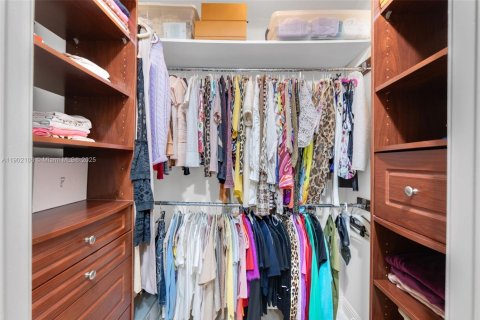 Condominio en venta en Sunny Isles Beach, Florida, 2 dormitorios, 118.54 m2 № 1954701 - foto 21