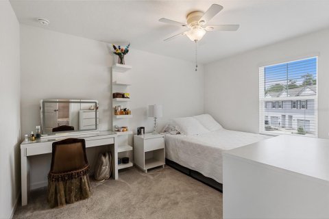 Condo in Newberry, Florida, 3 bedrooms № 2195221 - photo 11