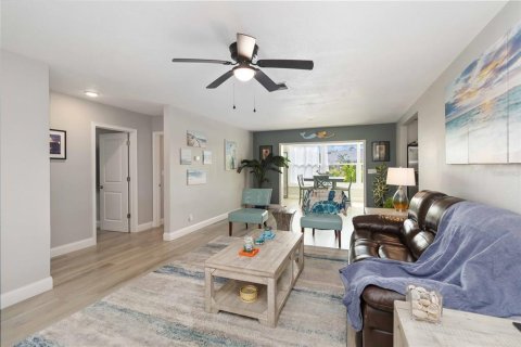 Casa en venta en Port Orange, Florida, 3 dormitorios, 123.19 m2 № 1909239 - foto 5