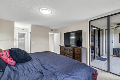 Купить кондоминиум в Коконат Крик, Флорида 2 спальни, 90.12м2, № 2007777 - фото 24