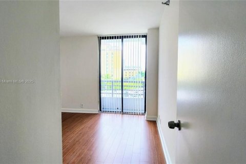 Купить кондоминиум в Авентура, Флорида 2 спальни, 105.35м2, № 1713746 - фото 11