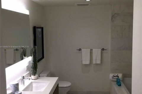 Copropriété à louer à Fort Lauderdale, Floride: 2 chambres, 119.29 m2 № 1864629 - photo 8