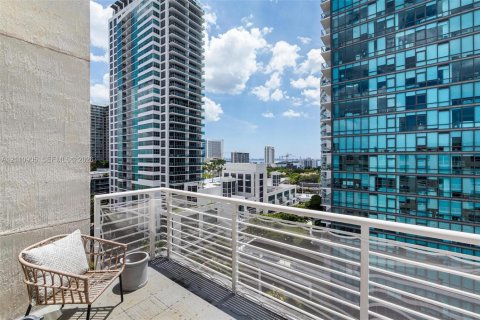 Condominio en venta en Miami, Florida, 2 dormitorios, 112.88 m2 № 2430160 - foto 21