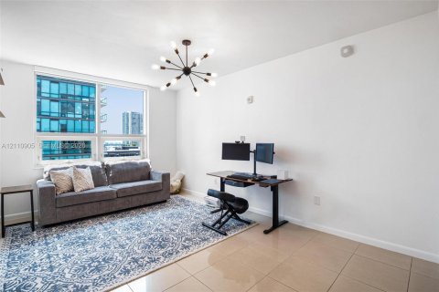 Condominio en venta en Miami, Florida, 2 dormitorios, 112.88 m2 № 2430160 - foto 12