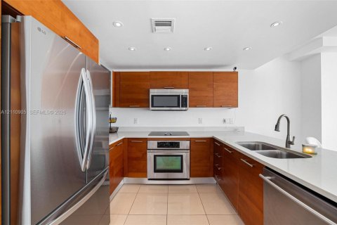 Condominio en venta en Miami, Florida, 2 dormitorios, 112.88 m2 № 2430160 - foto 10