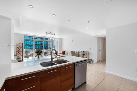 Condominio en venta en Miami, Florida, 2 dormitorios, 112.88 m2 № 2430160 - foto 8