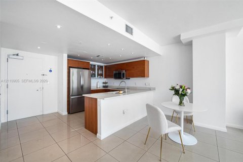 Condominio en venta en Miami, Florida, 2 dormitorios, 112.88 m2 № 2430160 - foto 9