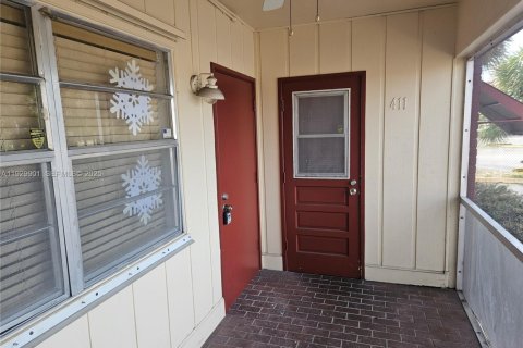 Copropriété à louer à Pembroke Pines, Floride: 2 chambres, 81.75 m2 № 1989086 - photo 3