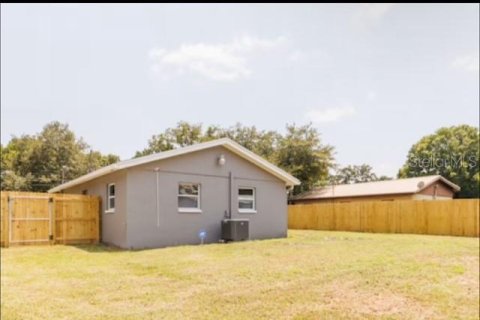 Villa ou maison à vendre à Tampa, Floride: 3 chambres, 104.98 m2 № 2208273 - photo 17
