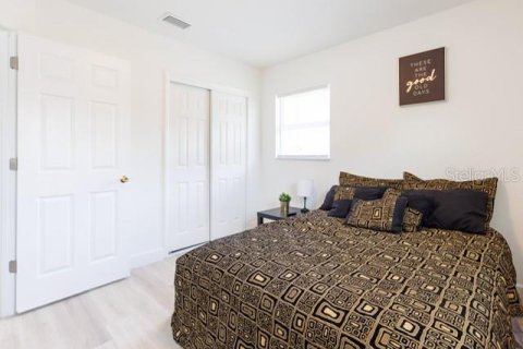 Villa ou maison à vendre à Tampa, Floride: 3 chambres, 104.98 m2 № 2208273 - photo 12