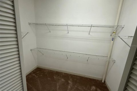 Casa en venta en Valrico, Florida, 4 dormitorios, 210.05 m2 № 1918183 - foto 12