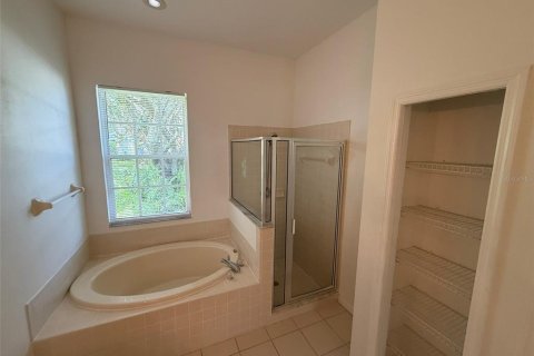 Casa en venta en Valrico, Florida, 4 dormitorios, 210.05 m2 № 1918183 - foto 11