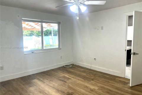 Снять в аренду виллу или дом в Майами, Флорида 5 спален, 203.36м2, № 2060571 - фото 17