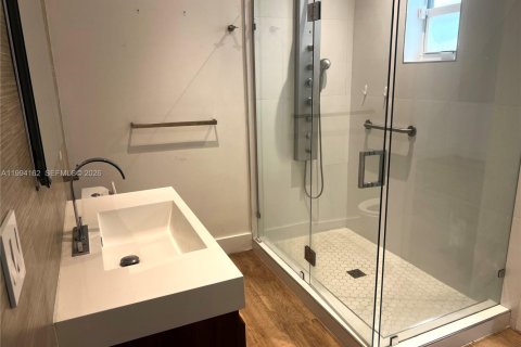 Снять в аренду виллу или дом в Майами, Флорида 5 спален, 203.36м2, № 2060571 - фото 20