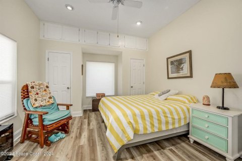 House in Merrit Island, Florida 4 bedrooms, 284.28 sq.m. № 1399399 - photo 28