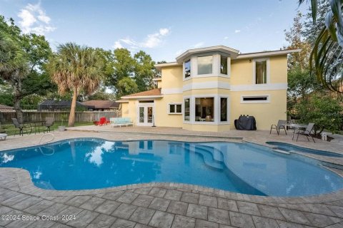 House in Merrit Island, Florida 4 bedrooms, 284.28 sq.m. № 1399399 - photo 3