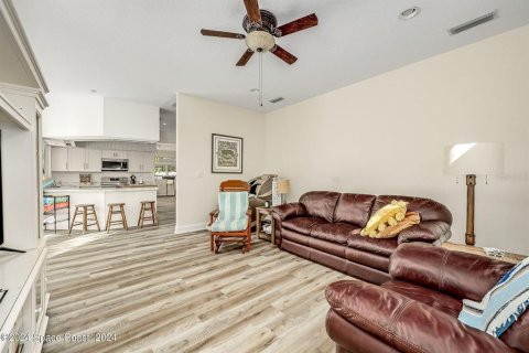 House in Merrit Island, Florida 4 bedrooms, 284.28 sq.m. № 1399399 - photo 22