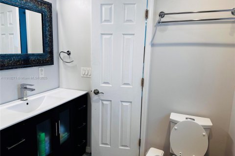 Купить виллу или дом в Санрайз, Флорида 7 комнат, 162.58м2, № 1966715 - фото 20