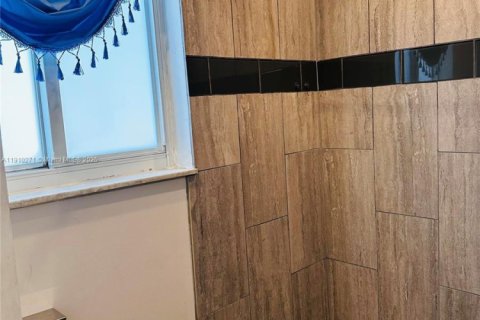 Купить виллу или дом в Санрайз, Флорида 7 комнат, 162.58м2, № 1966715 - фото 22