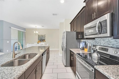 Touwnhouse à louer à Kissimmee, Floride: 4 chambres № 1868233 - photo 2