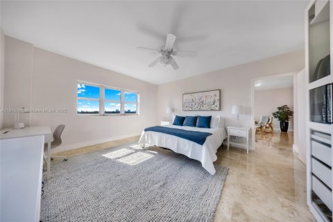 Купить кондоминиум в Норт-Майами, Флорида 3 спальни, 190.26м2, № 1970993 - фото 18