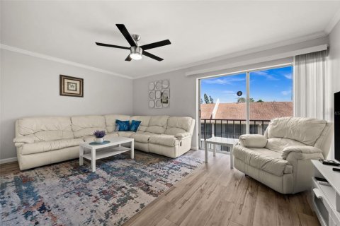 Condominio en alquiler en Sarasota, Florida, 1 dormitorio, 61.59 m2 № 2150595 - foto 3