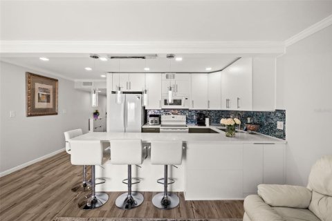 Condominio en alquiler en Sarasota, Florida, 1 dormitorio, 61.59 m2 № 2150595 - foto 6
