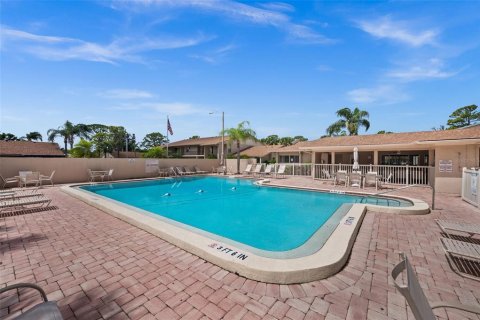 Condominio en alquiler en Sarasota, Florida, 1 dormitorio, 61.59 m2 № 2150595 - foto 2