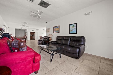 Condominio en alquiler en Sarasota, Florida, 1 dormitorio, 61.59 m2 № 2150595 - foto 25