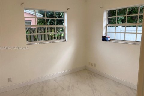 Снять в аренду виллу или дом в Холливуд, Флорида 4 спальни, 160.54м2, № 2005781 - фото 8