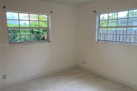 Снять в аренду виллу или дом в Холливуд, Флорида 4 спальни, 160.54м2, № 2005781 - фото 7