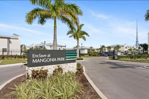 Adosado en venta en Mangonia Park, Florida, 3 dormitorios, 135.08 m2 № 1937392 - foto 4