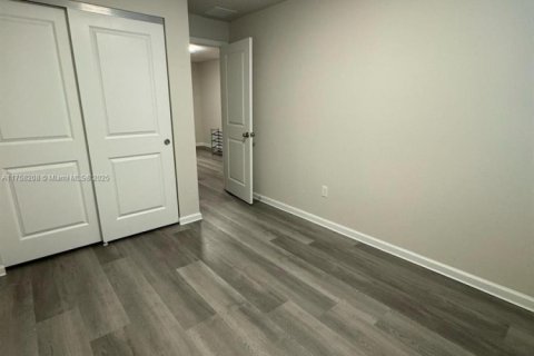 Touwnhouse à vendre à Mangonia Park, Floride: 3 chambres, 135.08 m2 № 1937392 - photo 25
