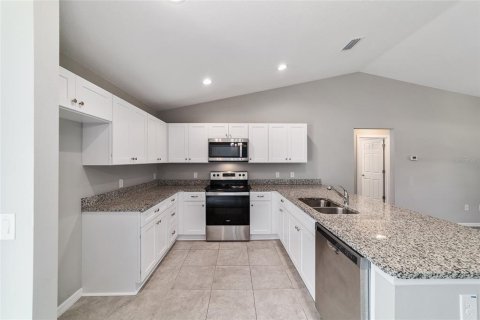 House in Citra, Florida 3 bedrooms, 133.13 sq.m. № 1876132 - photo 14