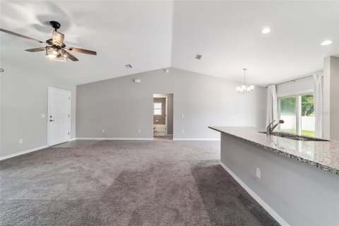 House in Citra, Florida 3 bedrooms, 133.13 sq.m. № 1876132 - photo 12