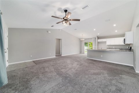 House in Citra, Florida 3 bedrooms, 133.13 sq.m. № 1876132 - photo 7