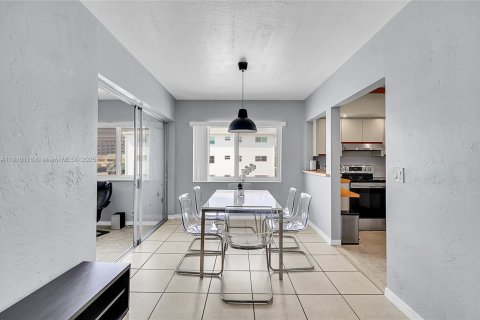 Купить кондоминиум в Халландейл-Бич, Флорида 2 спальни, 92.9м2, № 1970276 - фото 28