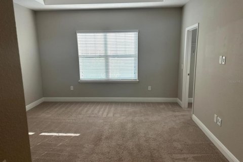 House in Oakland, Florida 4 bedrooms, 187.38 sq.m. № 1825186 - photo 14