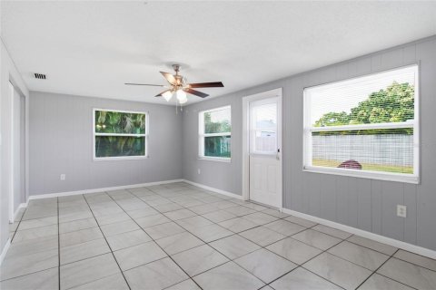 Villa ou maison à vendre à Venice, Floride: 2 chambres, 126.72 m2 № 2333975 - photo 28