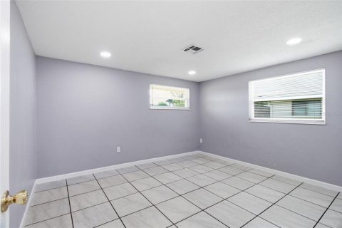 Villa ou maison à vendre à Venice, Floride: 2 chambres, 126.72 m2 № 2333975 - photo 11