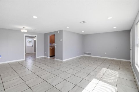 Villa ou maison à vendre à Venice, Floride: 2 chambres, 126.72 m2 № 2333975 - photo 8