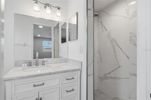 Villa ou maison à vendre à Venice, Floride: 2 chambres, 126.72 m2 № 2333975 - photo 23