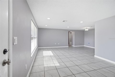Villa ou maison à vendre à Venice, Floride: 2 chambres, 126.72 m2 № 2333975 - photo 4