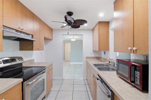 Villa ou maison à vendre à Venice, Floride: 2 chambres, 126.72 m2 № 2333975 - photo 19
