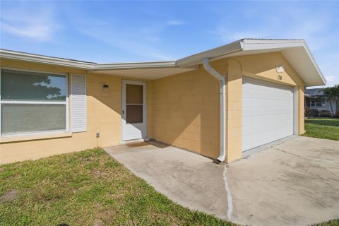 Villa ou maison à vendre à Venice, Floride: 2 chambres, 126.72 m2 № 2333975 - photo 3