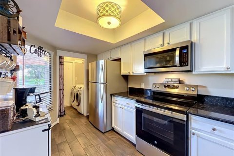 Condominio en venta en Mount Dora, Florida, 2 dormitorios, 93.92 m2 № 2149580 - foto 7